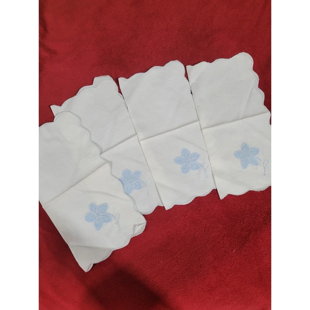 Linen Cloth Napkins Rectangle Dining Entertaining Vintage White Blue Floral